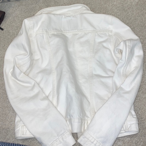 White Levi’s Jean Jacket - Picture 3 of 3